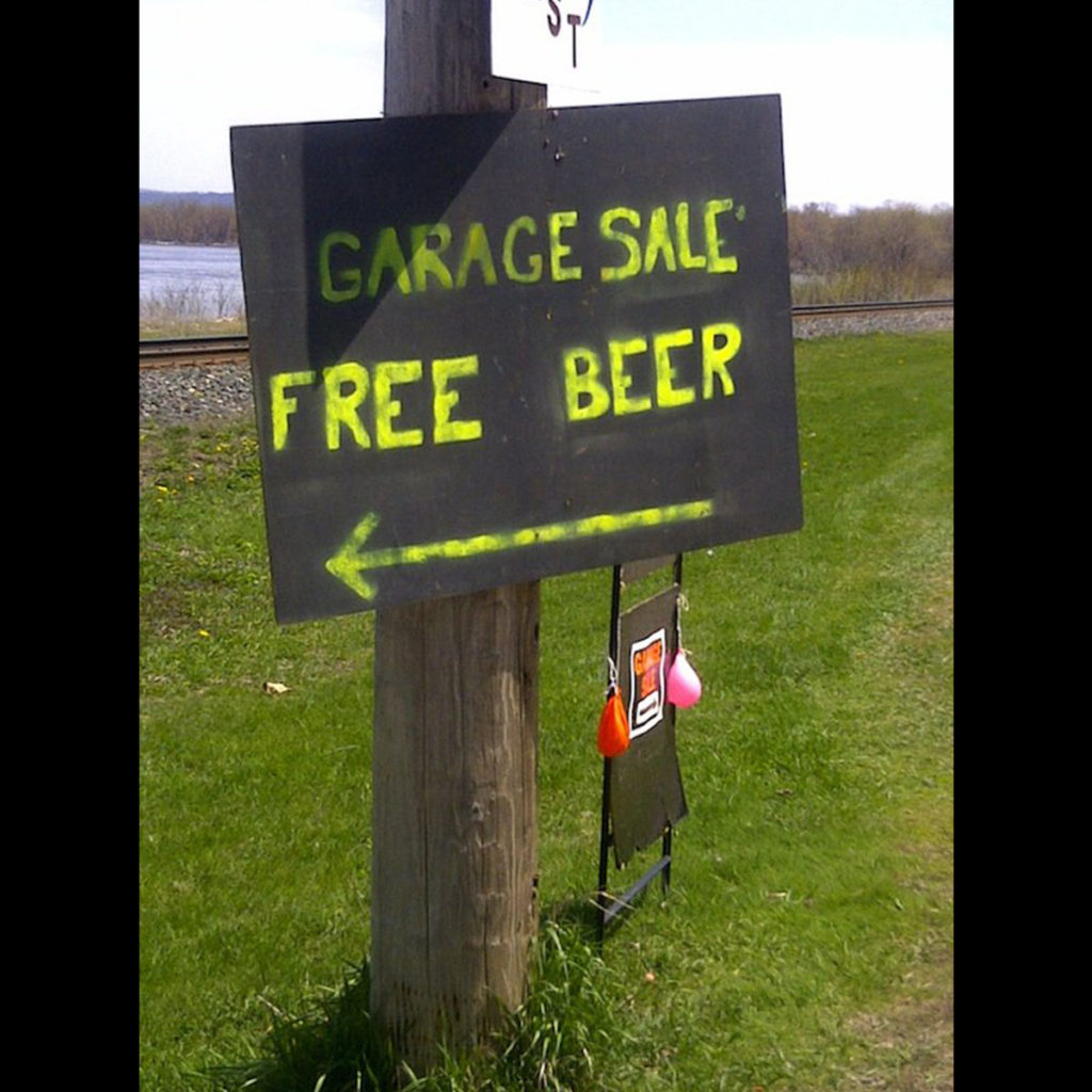 Funny Yard Signs Are They Effective? (With Samples) NextDayFlyers